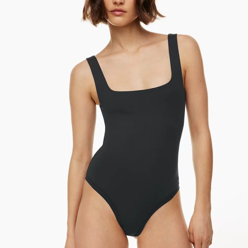 Aritzia Babaton Irwin Bodysuit Black M